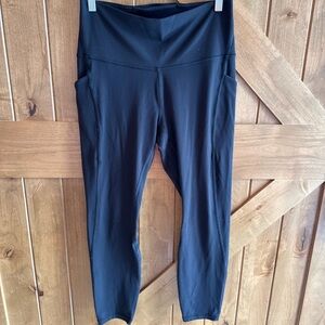 Size 10, women’s Lululemon black align leggings